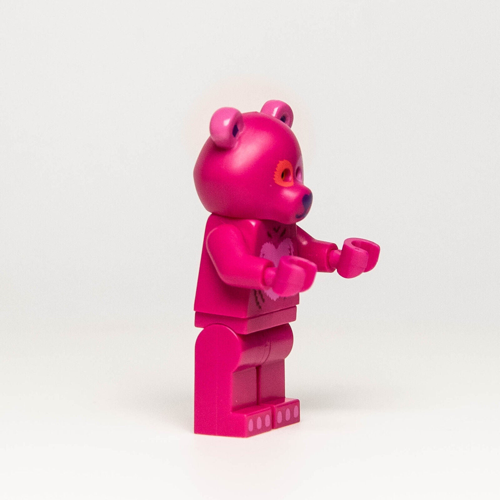Lego Store 2022 BAM Minifigure - Magenta Pink Heart Love Bear Costume Guy (hol - StudBee
